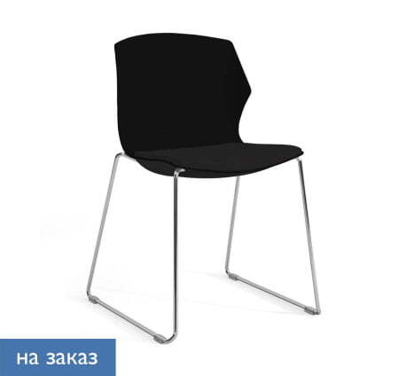 SOLE Кресло пластик салазки с подушкой (Черный/Черный)