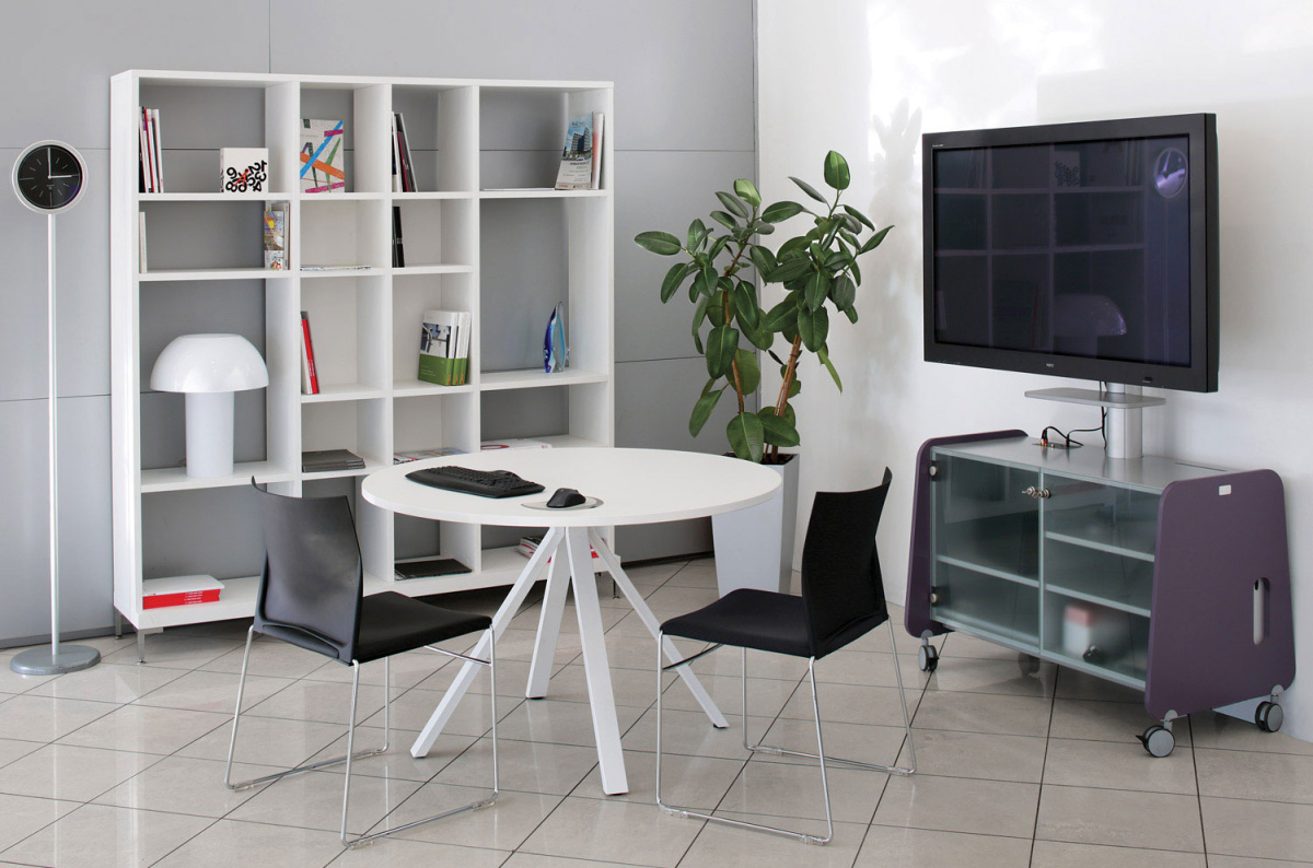 Мебель для обеденных зон Astro